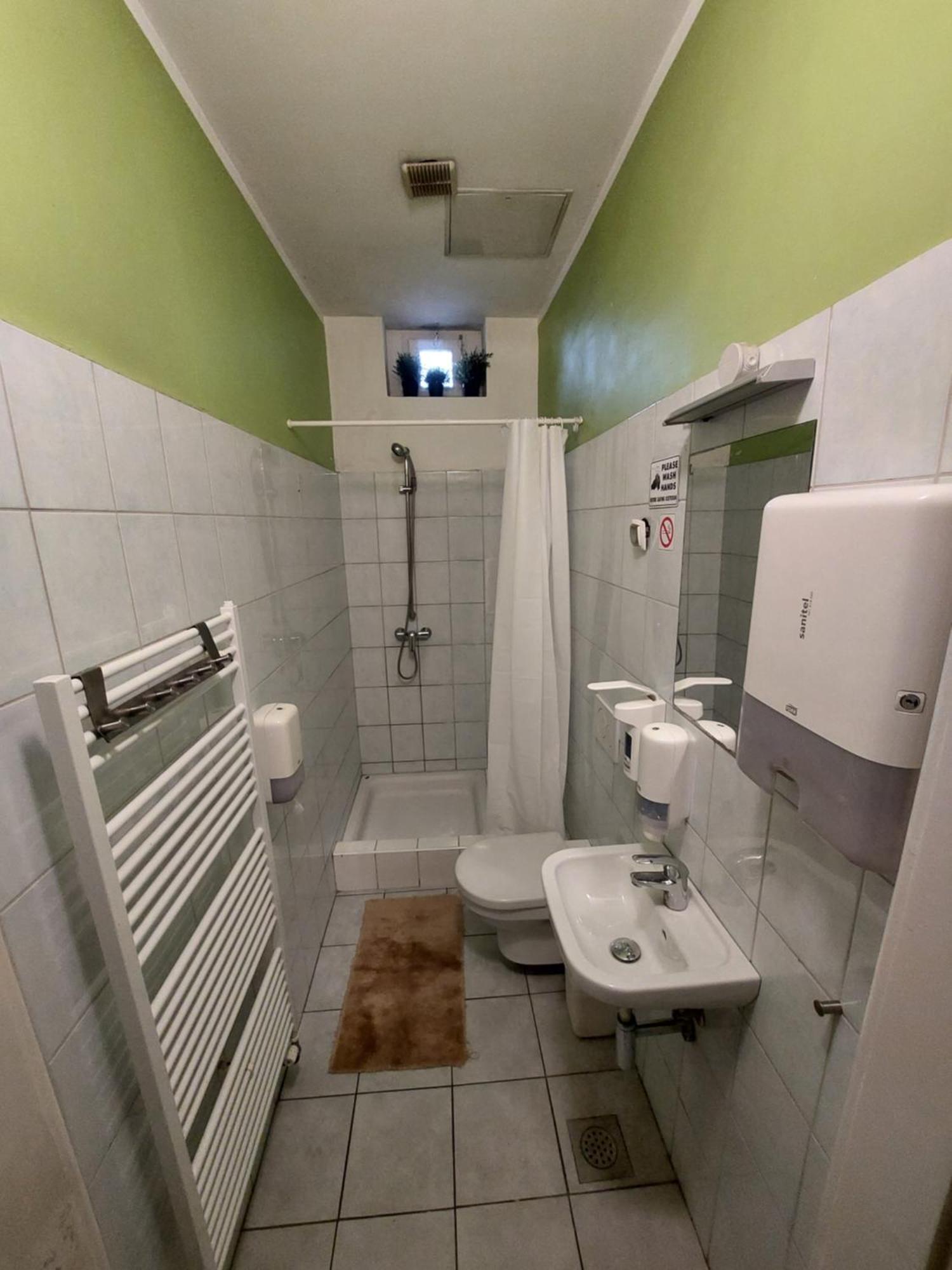 Vv - City Center Privatunterkunft *